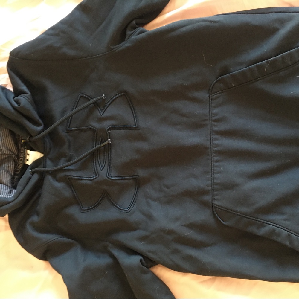 Mens Medium Under Armor hoodie